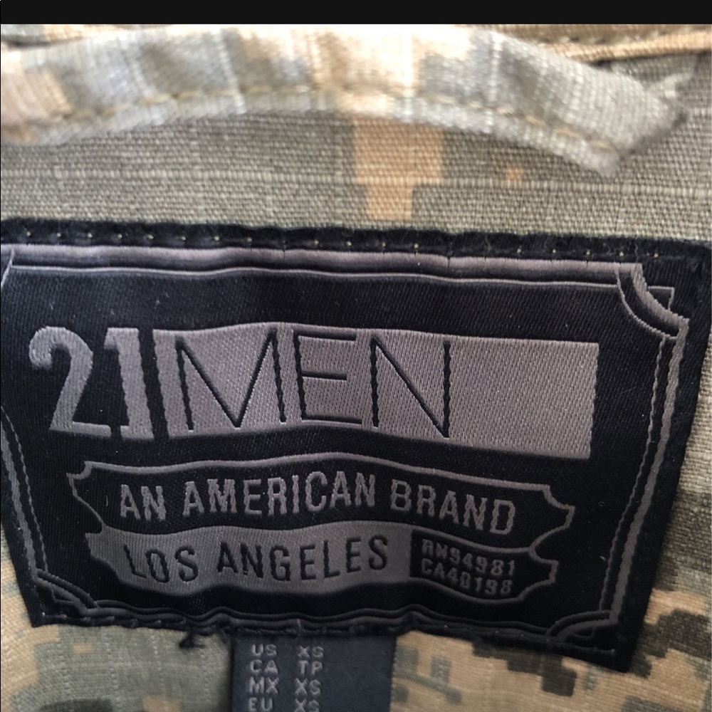 Camo jacket - Picture 2 of 3